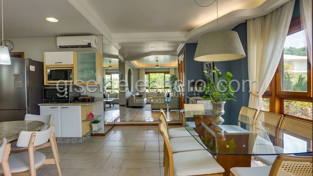 Casa para aluguel de temporada em Florianopolis (Jurerê Internacional)