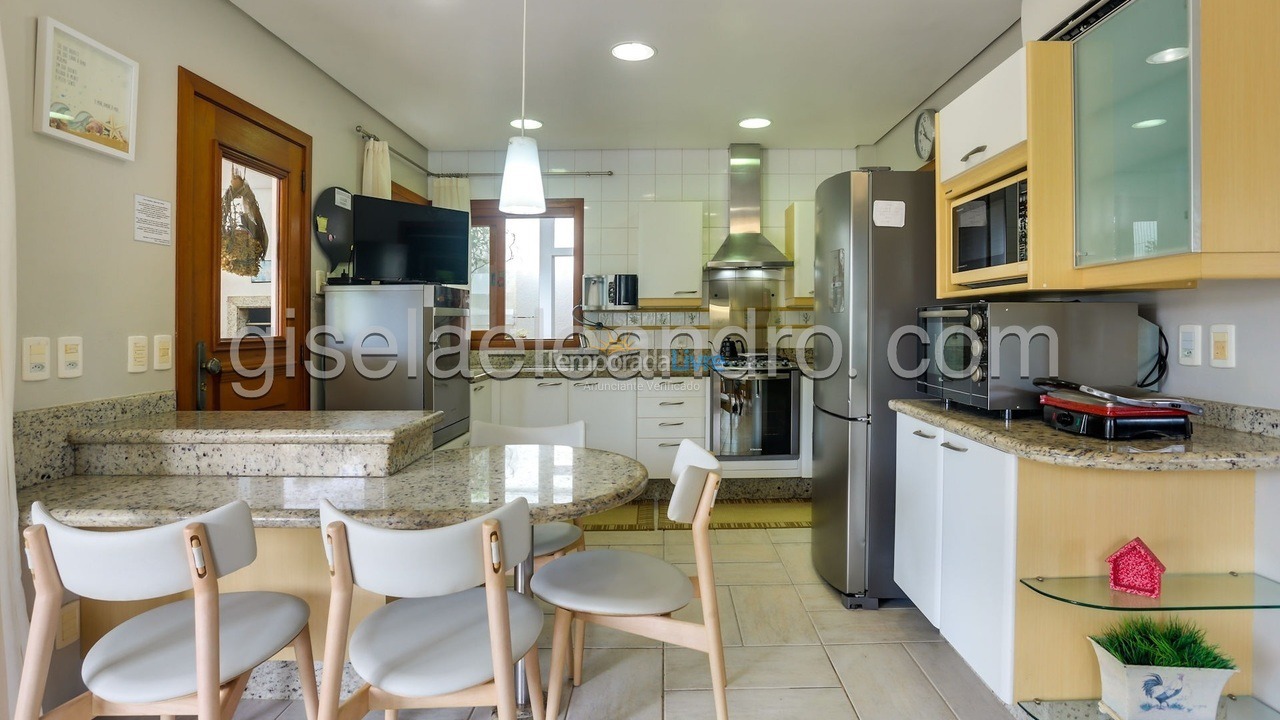 Casa para aluguel de temporada em Florianopolis (Jurerê Internacional)