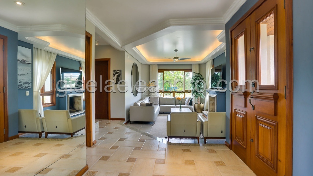 Casa para aluguel de temporada em Florianopolis (Jurerê Internacional)