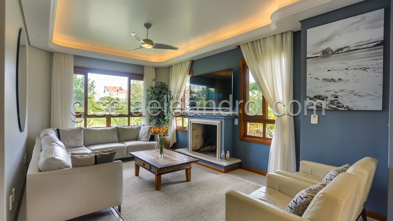 Casa para aluguel de temporada em Florianopolis (Jurerê Internacional)