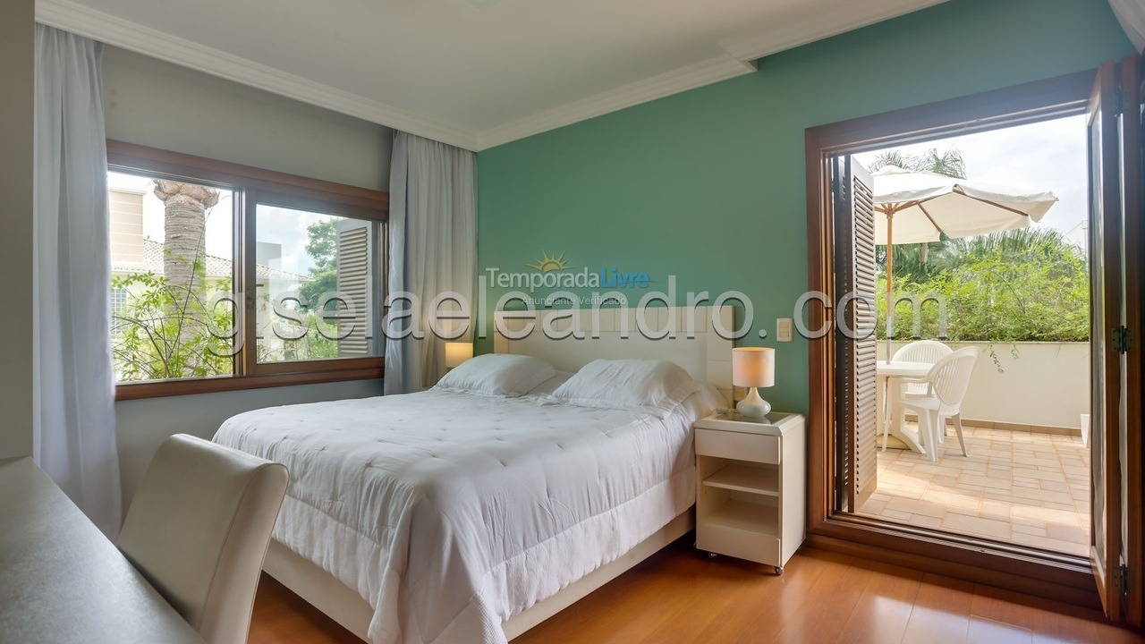 Casa para aluguel de temporada em Florianopolis (Jurerê Internacional)