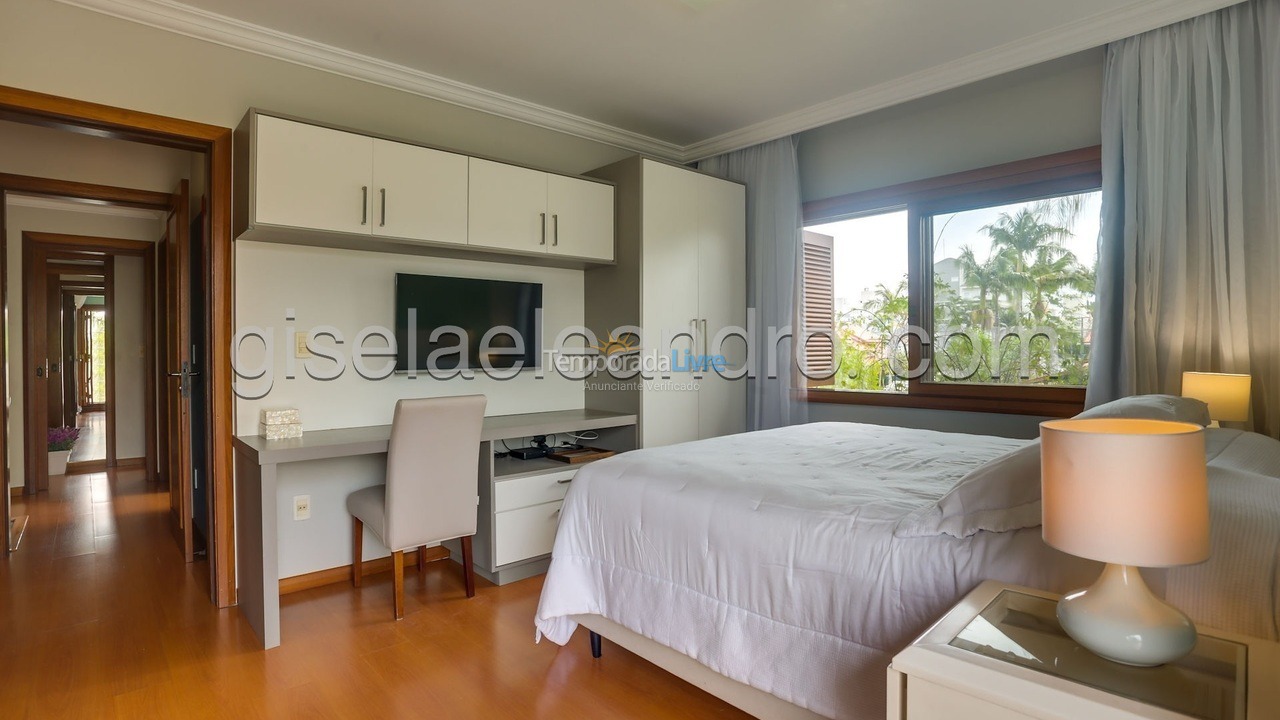 Casa para aluguel de temporada em Florianopolis (Jurerê Internacional)