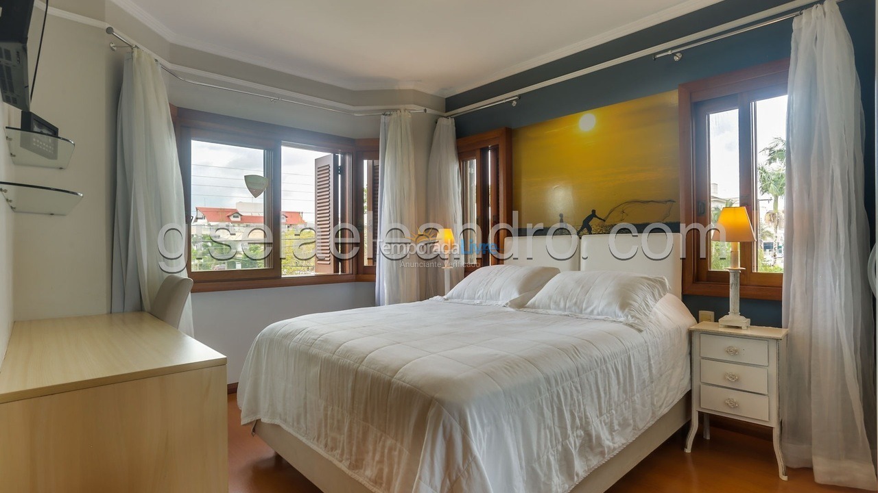 Casa para aluguel de temporada em Florianopolis (Jurerê Internacional)