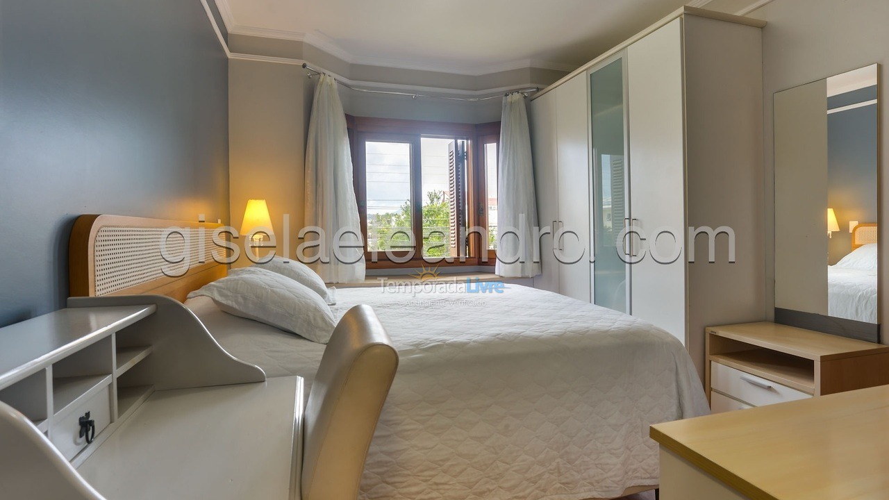 Casa para aluguel de temporada em Florianopolis (Jurerê Internacional)