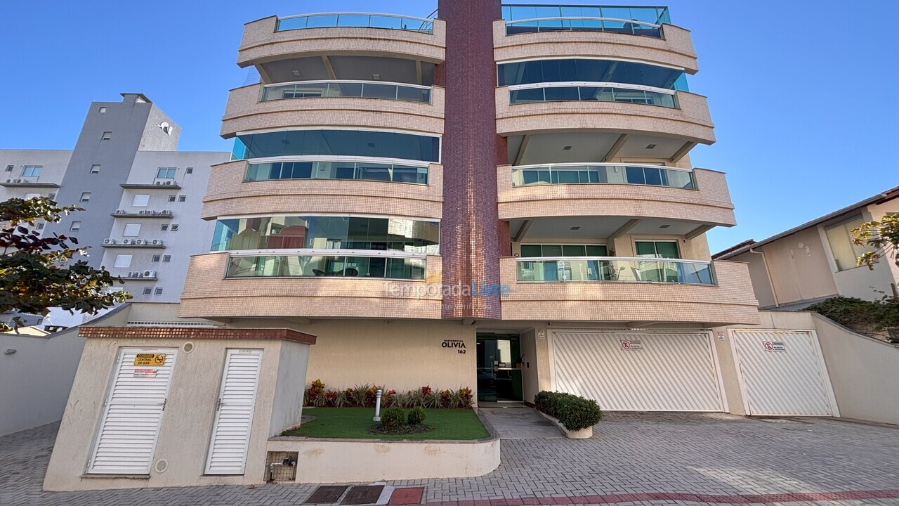 Apartment for vacation rental in Bombinhas (Praia de Bombas)