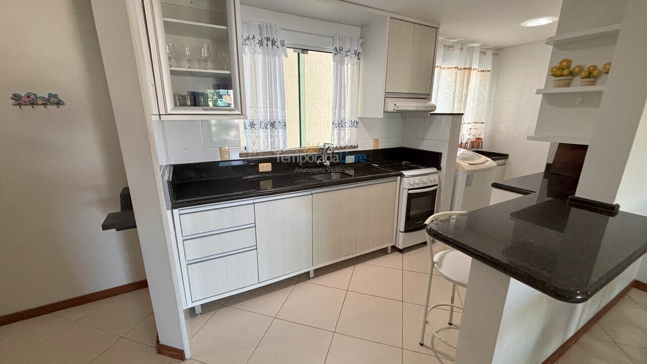 Apartamento para aluguel de temporada em Bombinhas (Praia de Bombas)