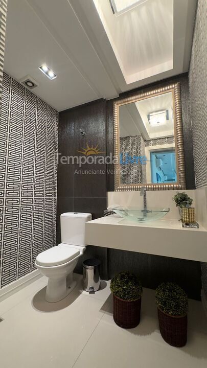 Apartment for vacation rental in Itapema (Meia Praia)