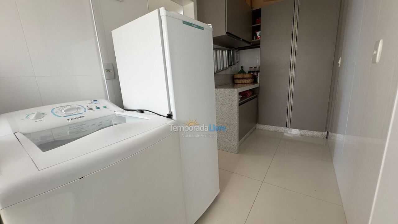 Apartment for vacation rental in Itapema (Meia Praia)