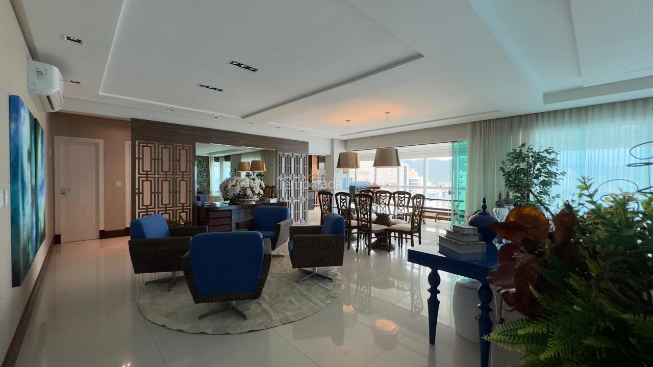 Apartment for vacation rental in Itapema (Meia Praia)