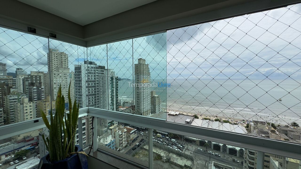 Apartment for vacation rental in Itapema (Meia Praia)