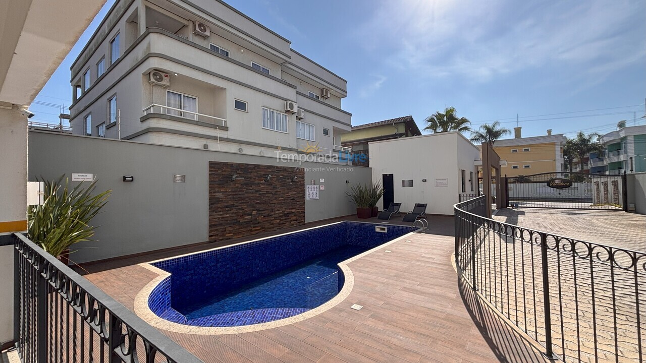 Apartment for vacation rental in Bombinhas (Praia de Bombas)