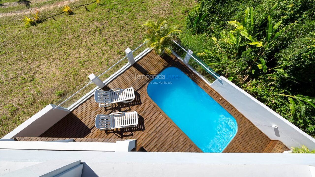 House for vacation rental in Bombinhas (Praia de Zimbros)