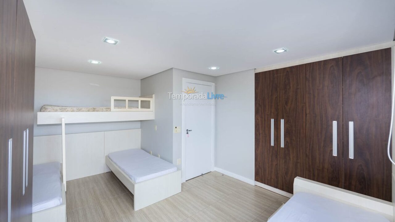 House for vacation rental in Bombinhas (Praia de Zimbros)