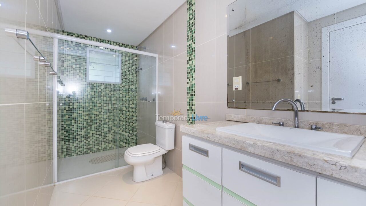 House for vacation rental in Bombinhas (Praia de Zimbros)