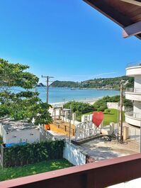 Casa frente al mar en el centro de Bombinhas