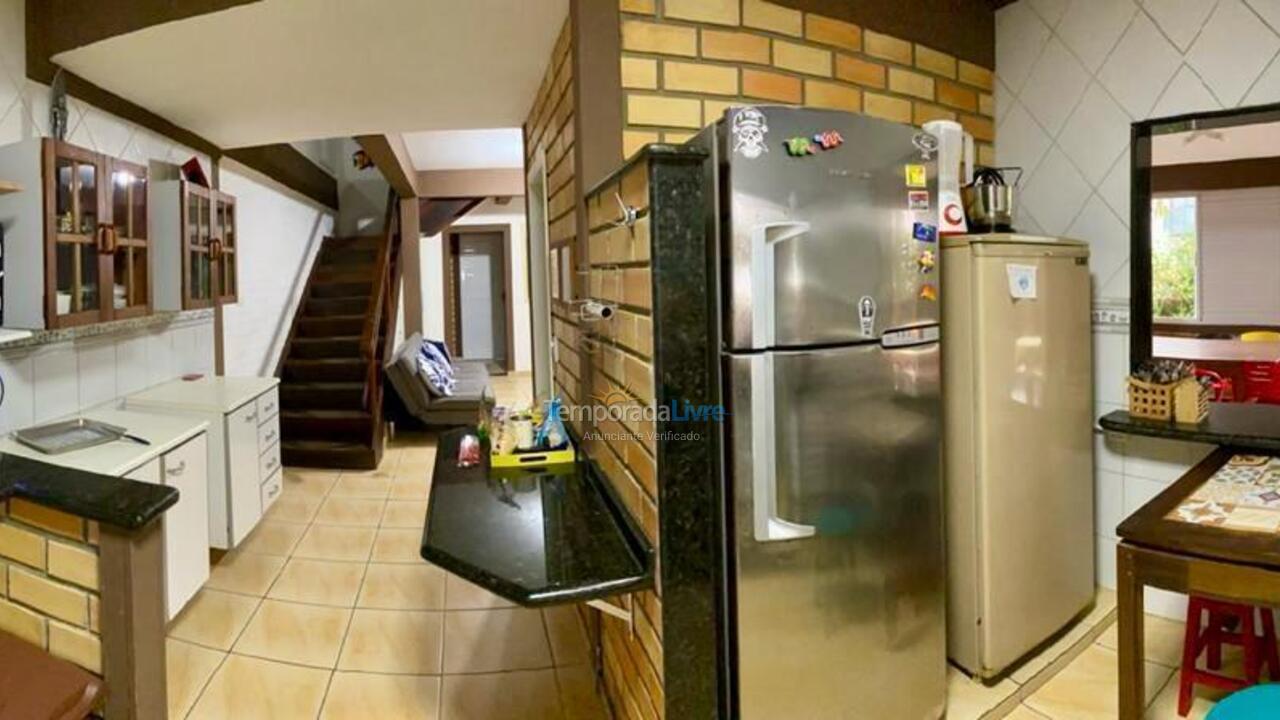 House for vacation rental in Bombinhas (Praia de Bombas)