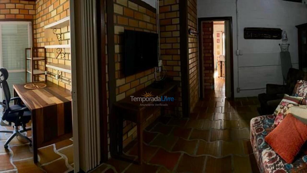 House for vacation rental in Bombinhas (Praia de Bombas)