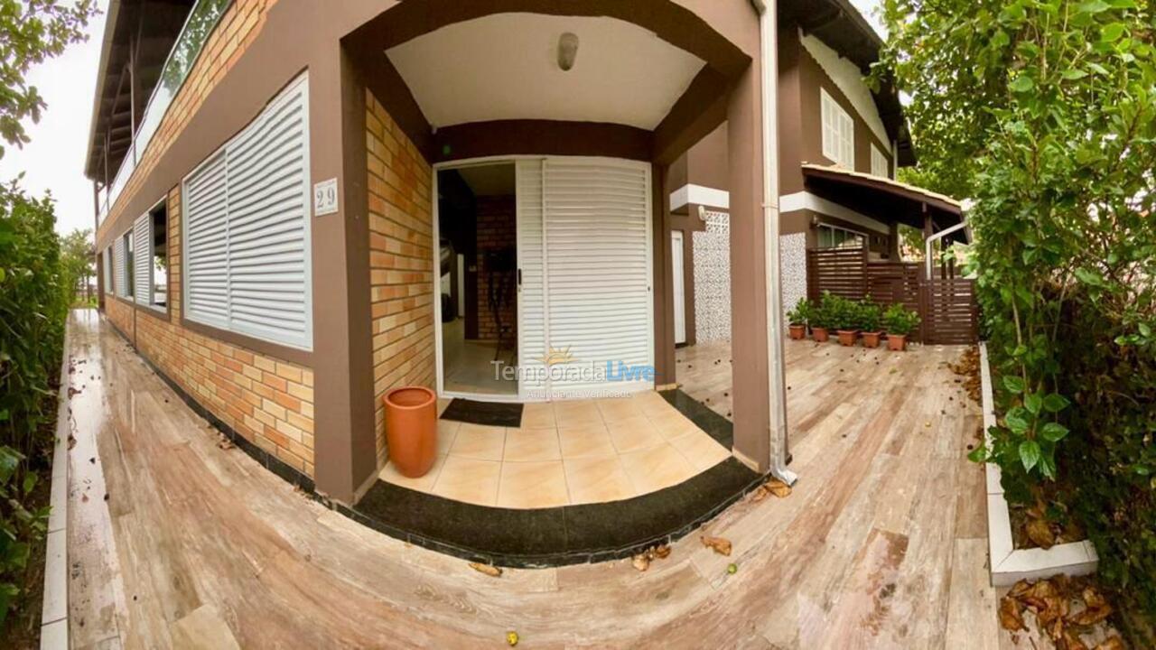 House for vacation rental in Bombinhas (Praia de Bombas)