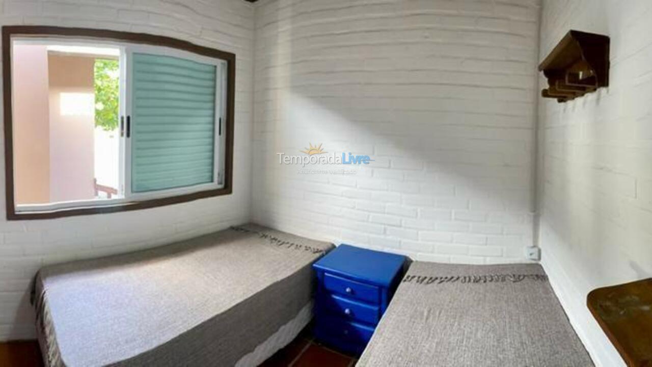 House for vacation rental in Bombinhas (Praia de Bombas)