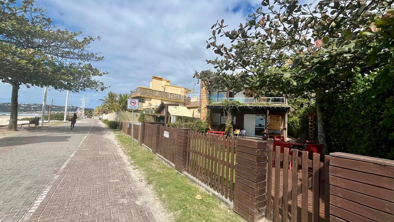 House for vacation rental in Bombinhas (Praia de Bombas)