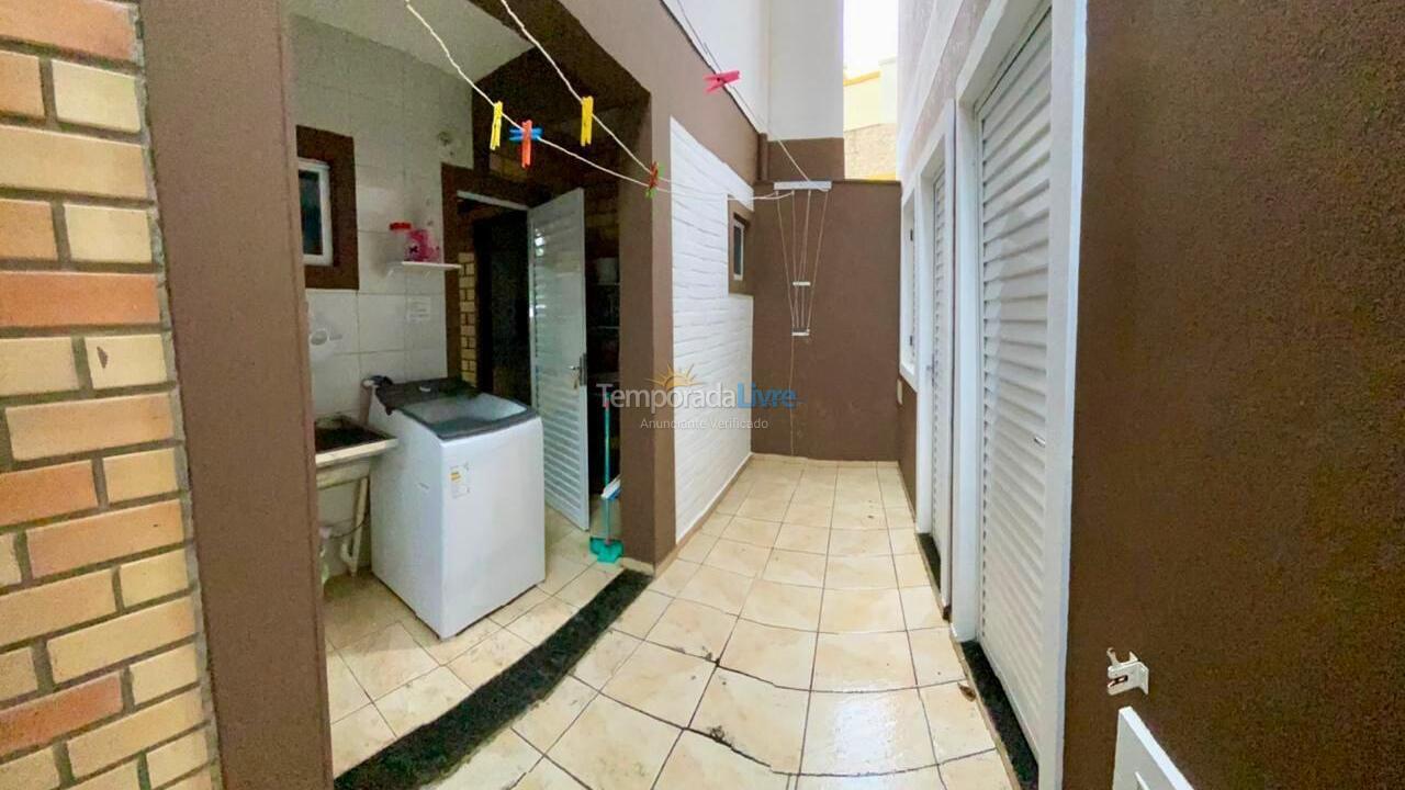 House for vacation rental in Bombinhas (Praia de Bombas)