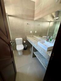 Casa na Quadra do Mar no Costão de Bombas para 8 pessoas