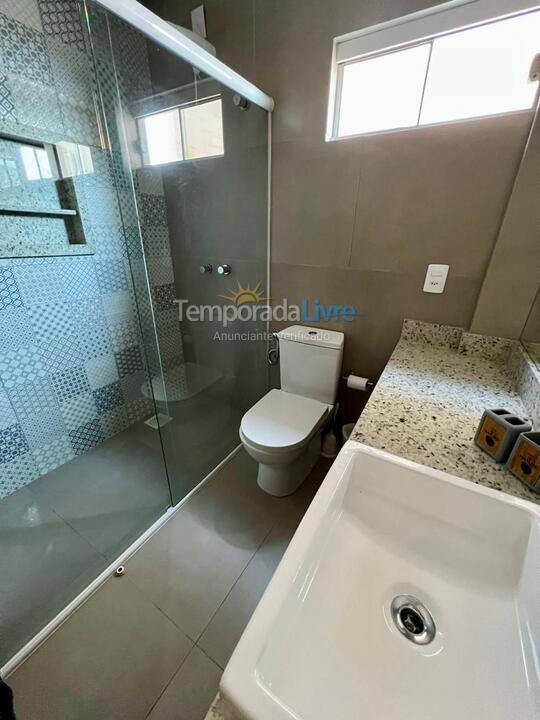 Casa para aluguel de temporada em Bombinhas (Praia de Bombas)