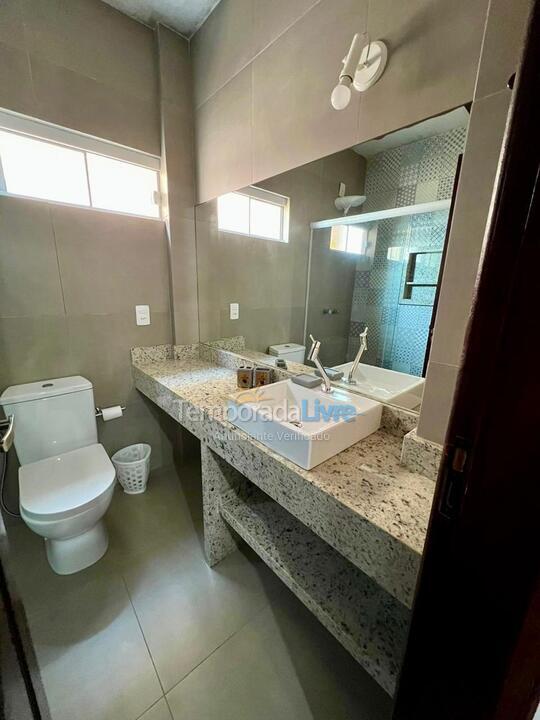 Casa para aluguel de temporada em Bombinhas (Praia de Bombas)