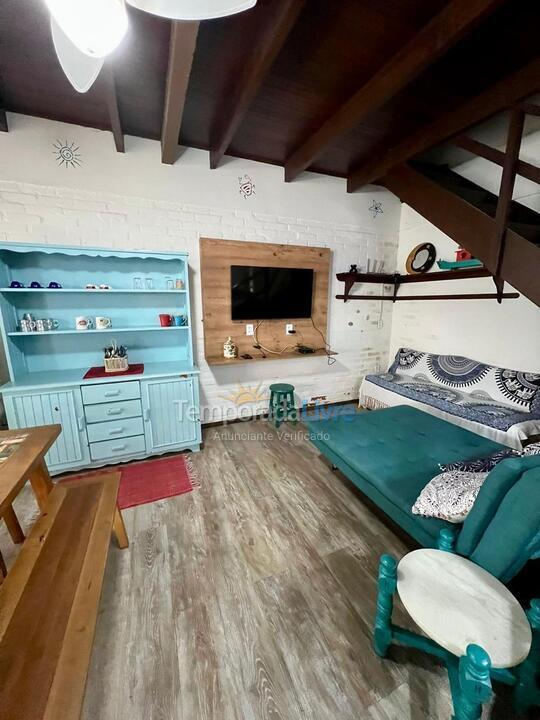 Casa para aluguel de temporada em Bombinhas (Praia de Bombas)