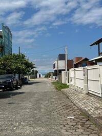 Cozy house 50 meters from the sea