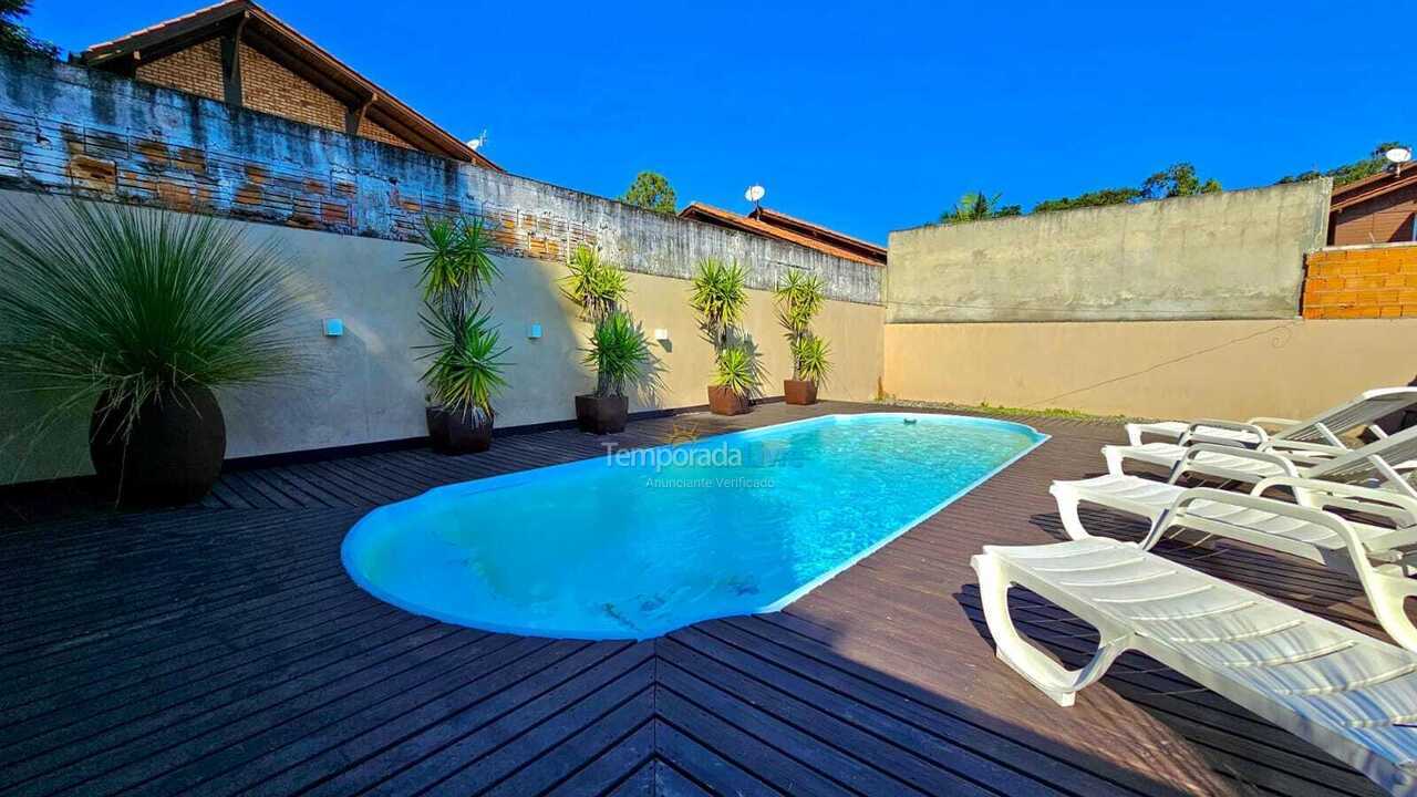 Casa para alquiler de vacaciones em Bombinhas (Canto Grande)