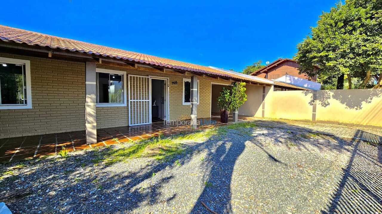 Casa para alquiler de vacaciones em Bombinhas (Canto Grande)