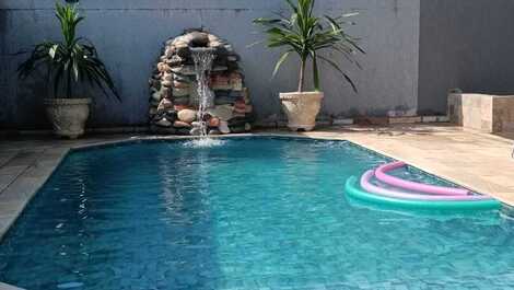 Casa com Piscina Pe na Areia Praia dos Pinheirinhos Bopiranga Itanhaém