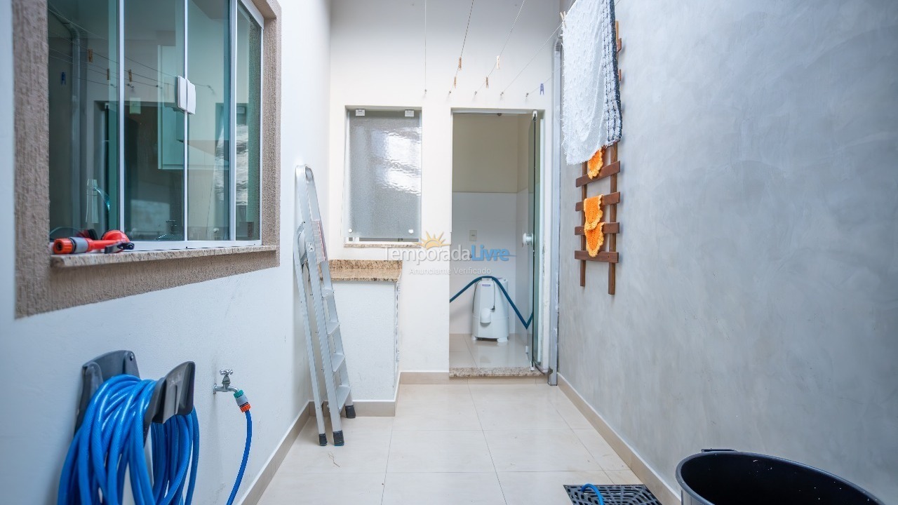 House for vacation rental in Bombinhas (Praia de Zimbros)