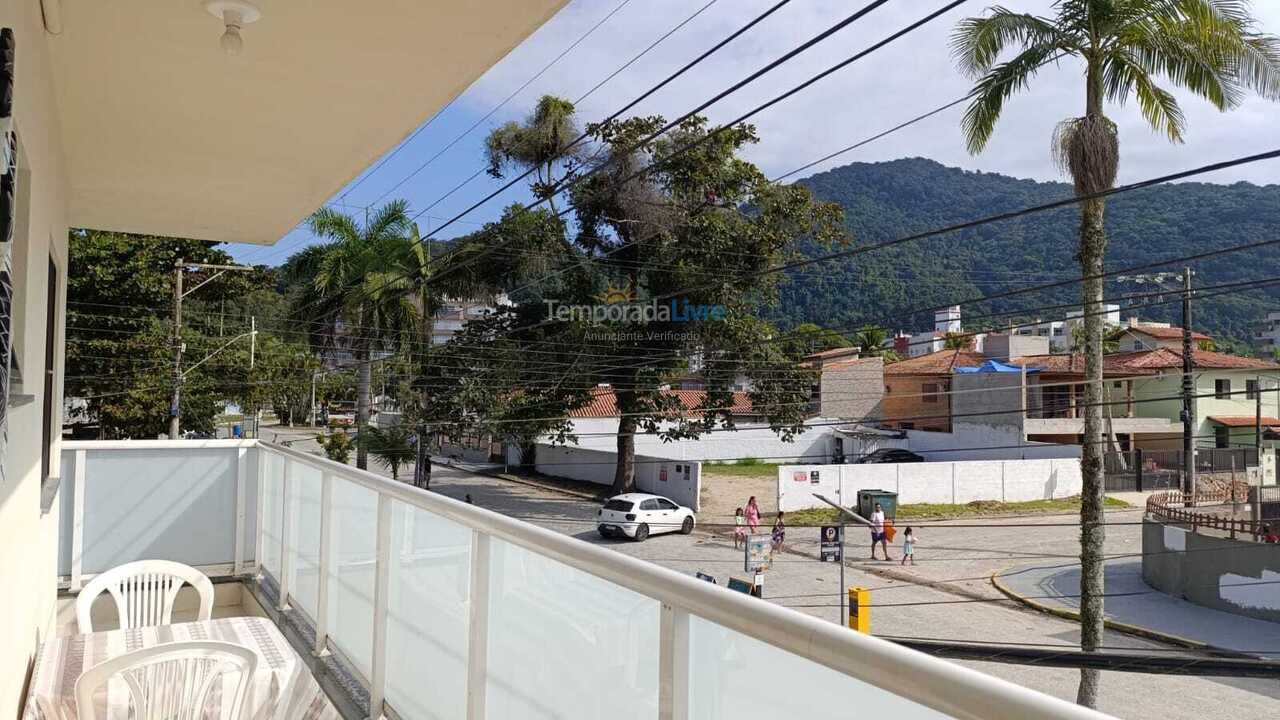 Apartment for vacation rental in Ubatuba (Praia das Toninhas)