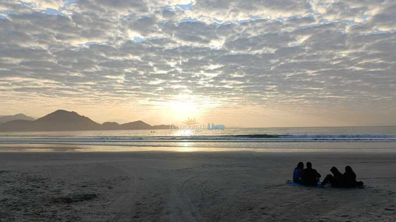 Apartment for vacation rental in Ubatuba (Praia das Toninhas)