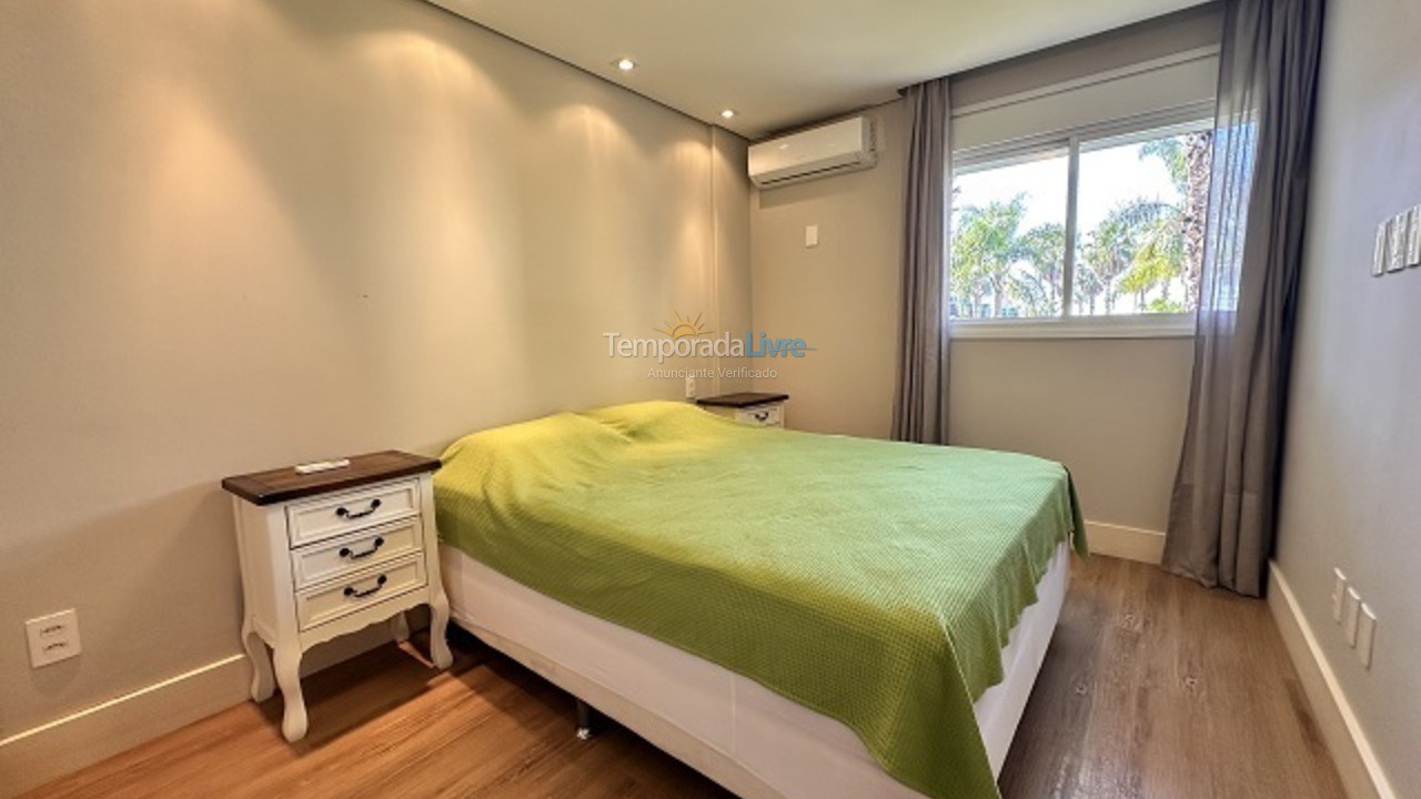 Apartamento para alquiler de vacaciones em Florianópolis (Praia Brava)