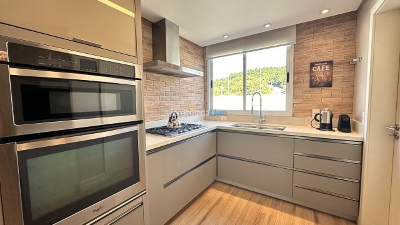 Apartamento para alquiler de vacaciones em Florianópolis (Praia Brava)