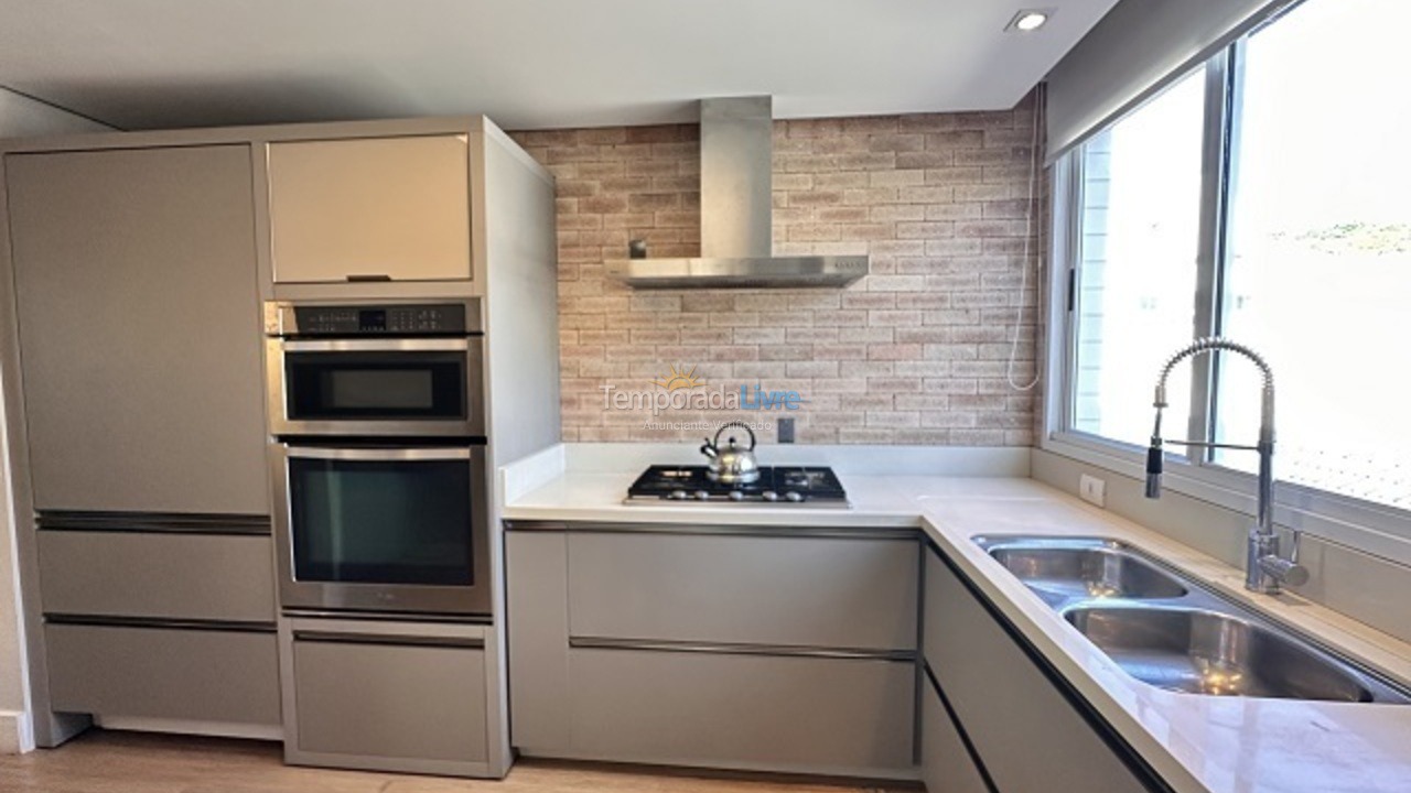 Apartamento para alquiler de vacaciones em Florianópolis (Praia Brava)