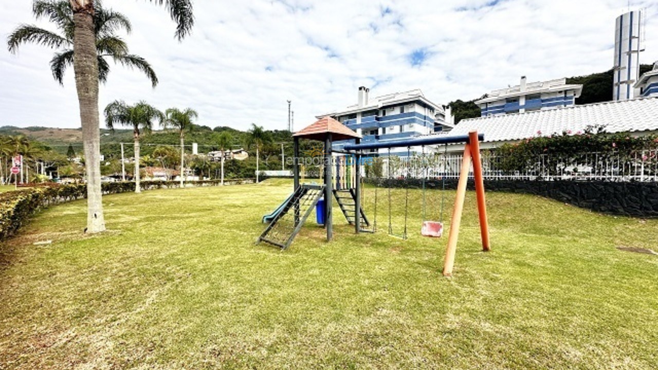 Apartamento para aluguel de temporada em Florianópolis (Praia Brava)