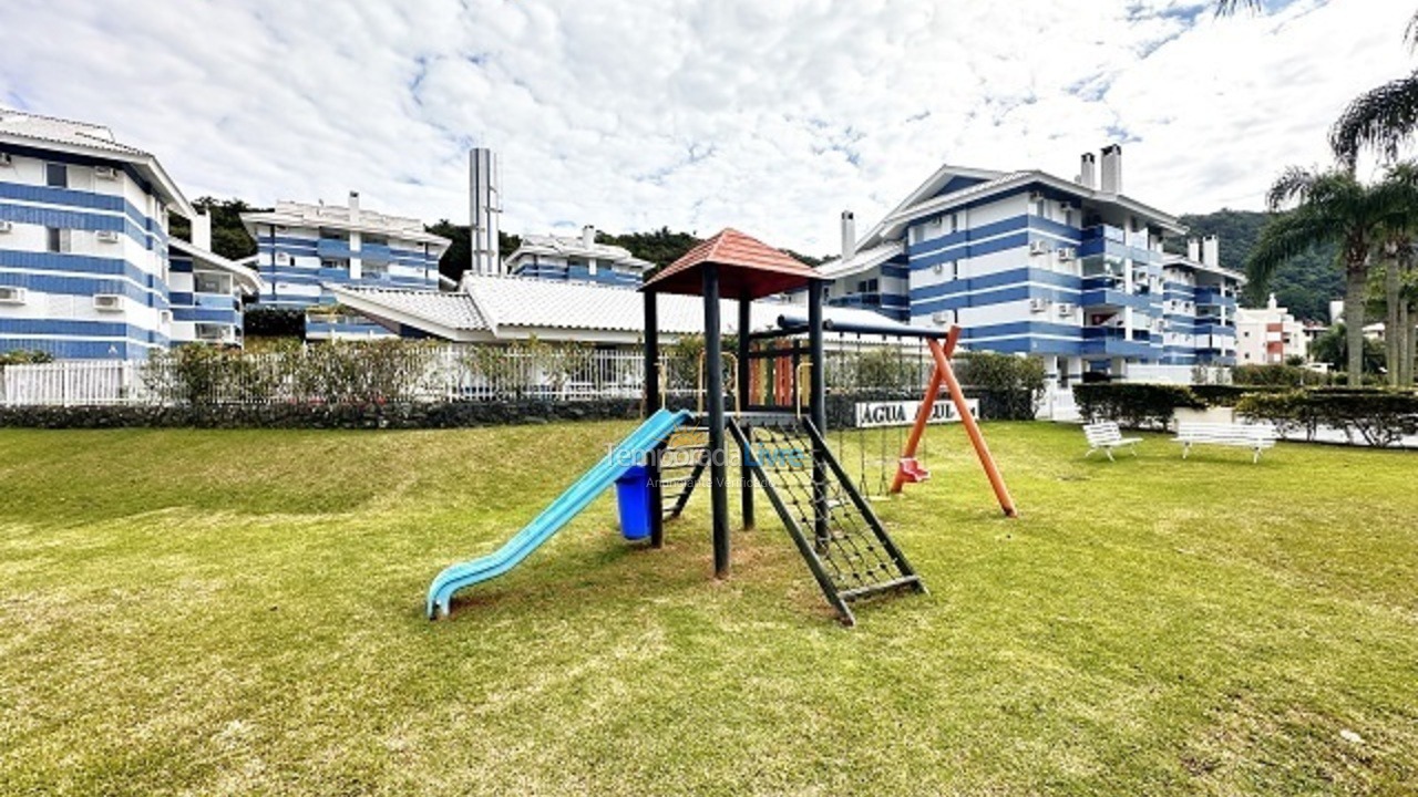 Apartamento para aluguel de temporada em Florianópolis (Praia Brava)