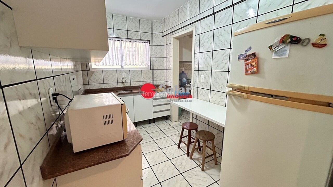 Apartment for vacation rental in Itapema (Meia Praia)