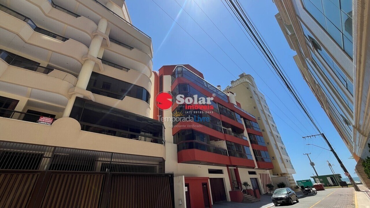 Apartamento para aluguel de temporada em Itapema (Meia Praia)