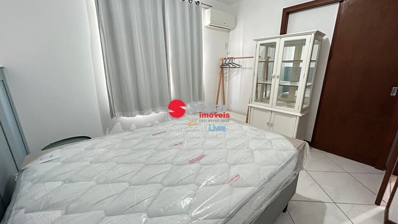 Apartamento para aluguel de temporada em Itapema (Meia Praia)