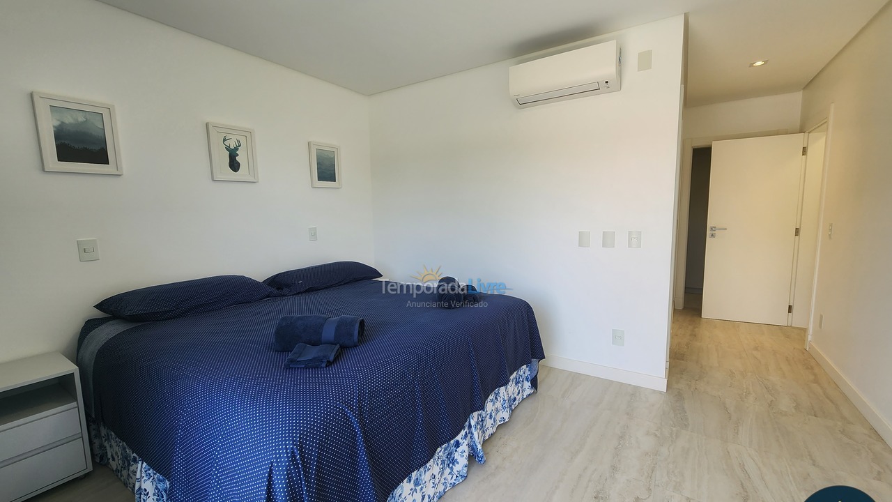 Casa para aluguel de temporada em Florianopolis (Jurerê Internacional)