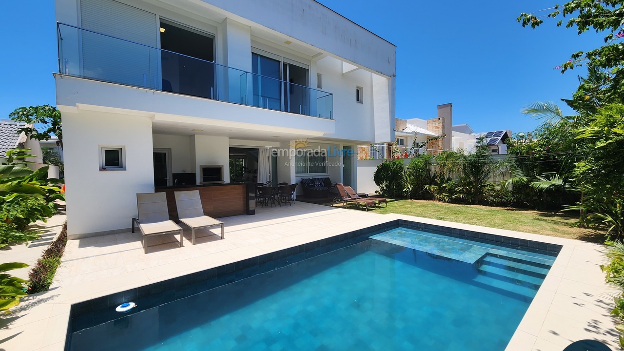 Casa para aluguel de temporada em Florianopolis (Jurerê Internacional)