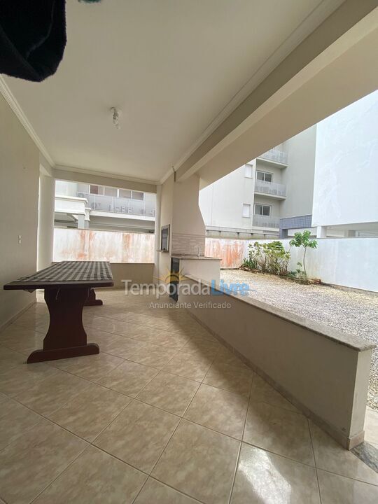 Casa para alquiler de vacaciones em Governador Celso Ramos (Praia de Palmas)