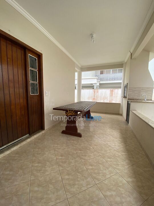 Casa para alquiler de vacaciones em Governador Celso Ramos (Praia de Palmas)