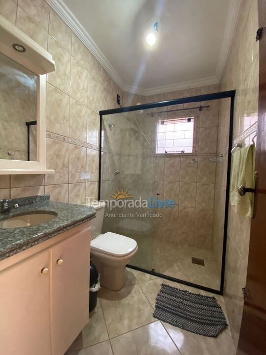 Casa para alquiler de vacaciones em Governador Celso Ramos (Praia de Palmas)