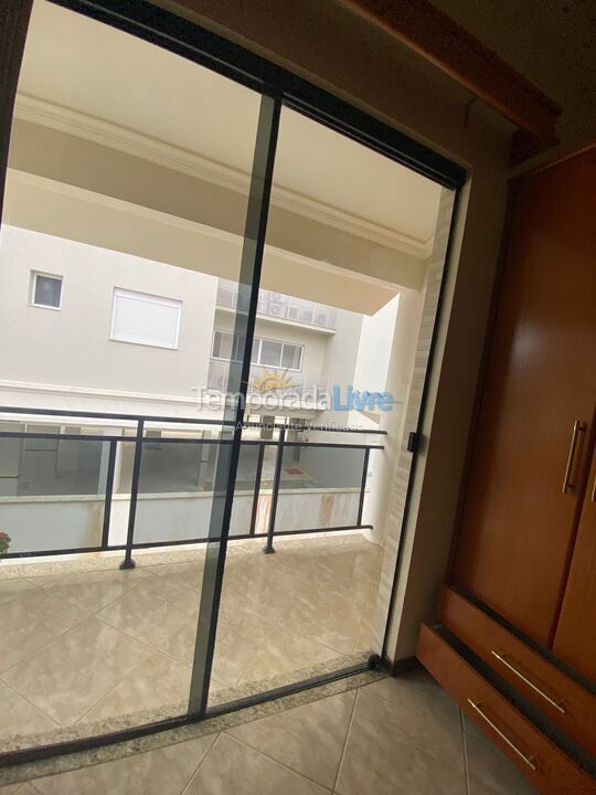 Casa para alquiler de vacaciones em Governador Celso Ramos (Praia de Palmas)